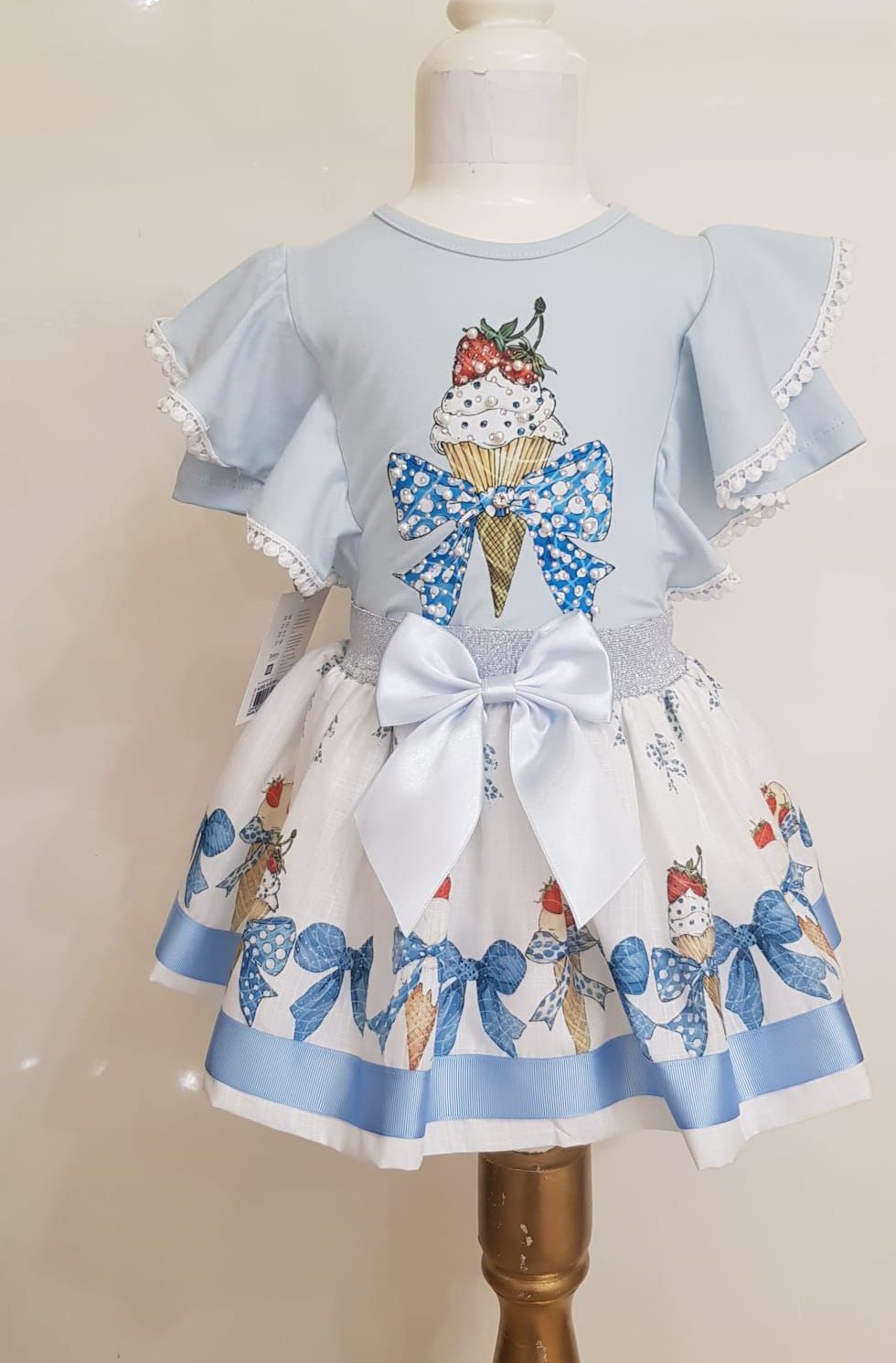 IRIS blue ice cream pearl diamond bow skirt set