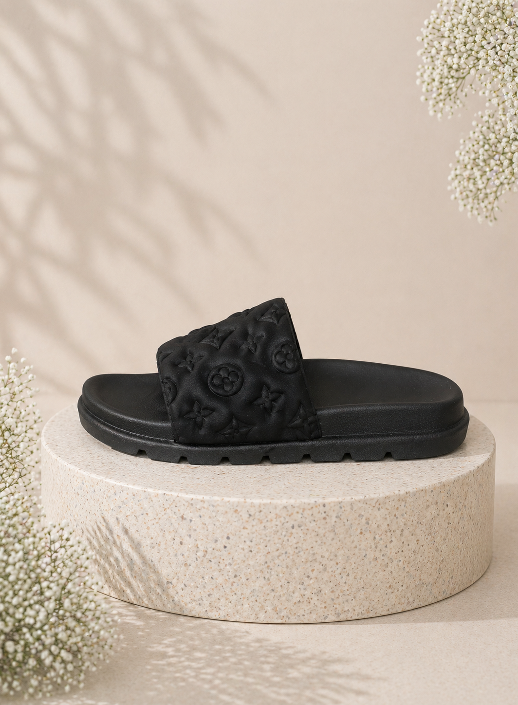 LEXI black velcro sliders